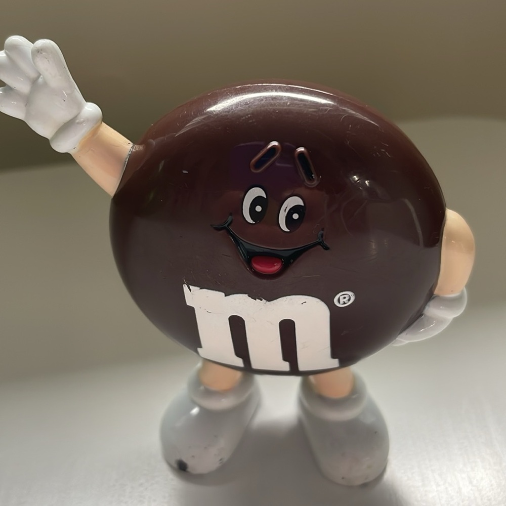 M&M'S Brown Character with White Gloves 1991 - Picture 4 of 5